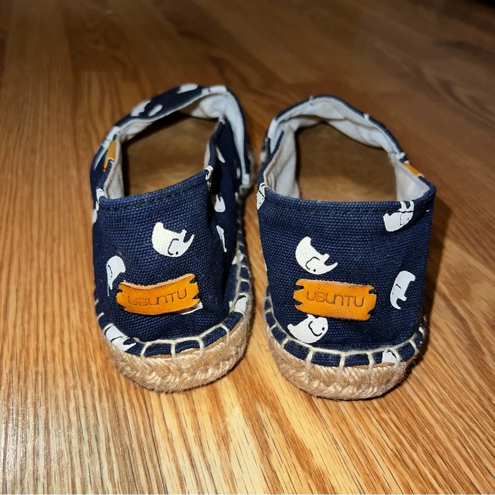 Ubuntu Navy blue‎ Elephant canvas Espadrilles sz 38